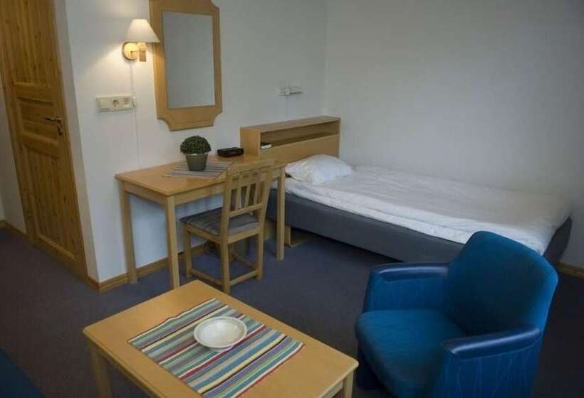 בית מלון כפרי Brovillan