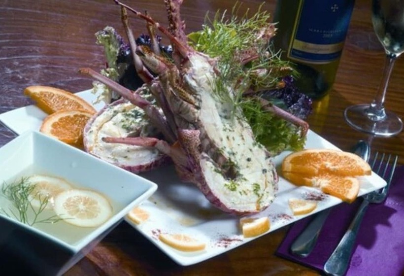 هتل Donegal House