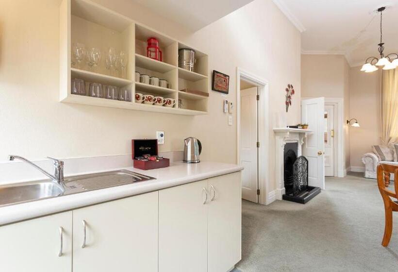 בית מלון כפרי Historic Shipping Office   Akaroa