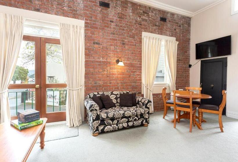 בית מלון כפרי Historic Shipping Office   Akaroa