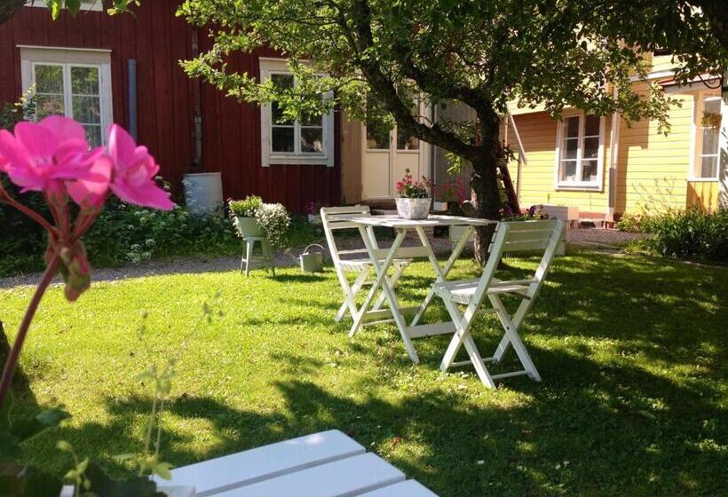 Johanssons Gårdshotell I Roslagen