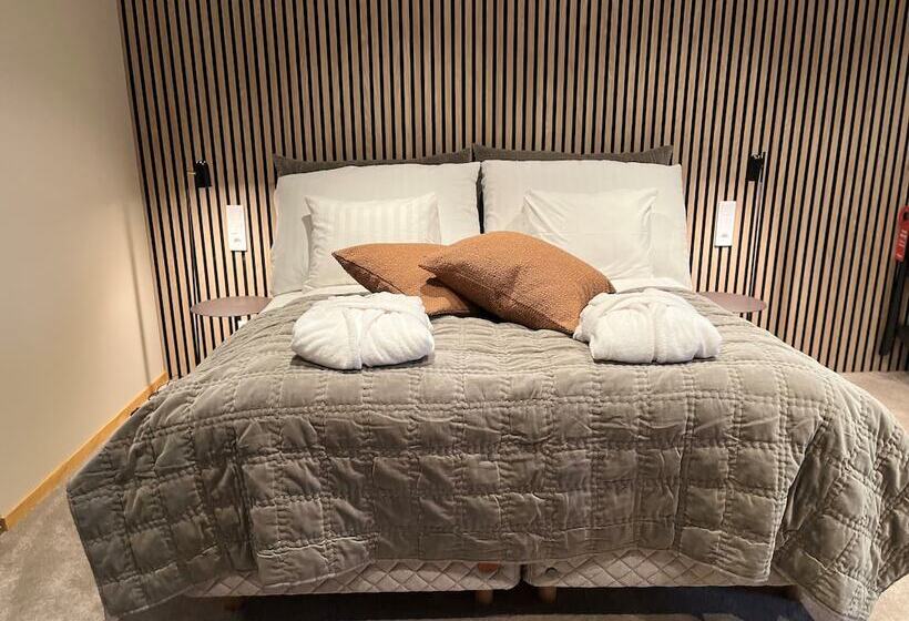 בית מלון כפרי L Ronja