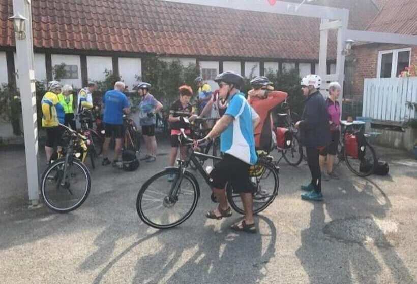 בית מלון כפרי L Turistgården I Simrishamn