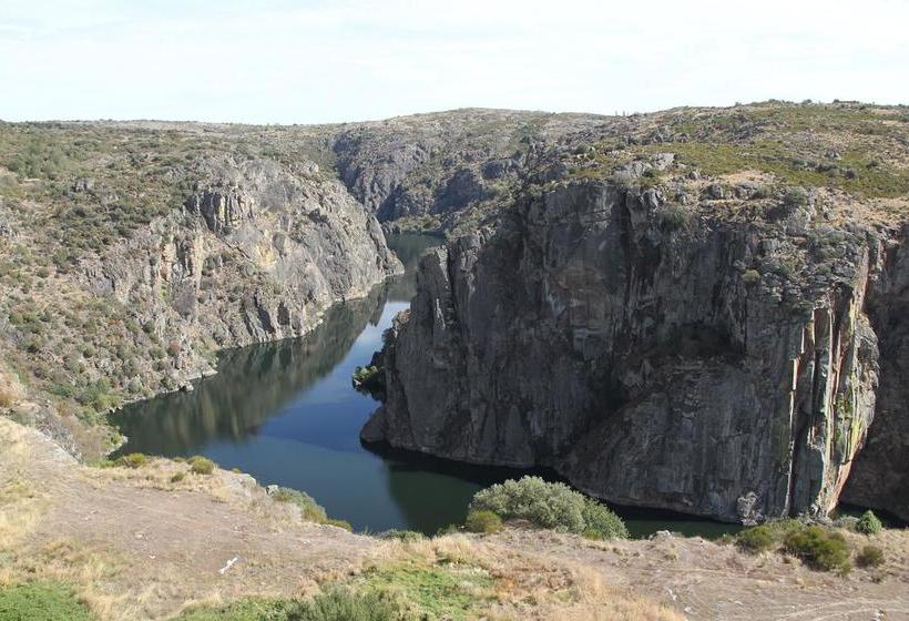 ホテル Mirafresno