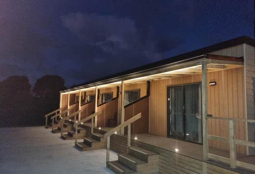 בית מלון כפרי Paroa