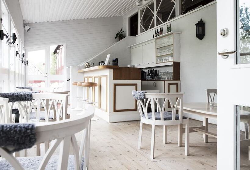 בית מלון כפרי Skeviks Gård