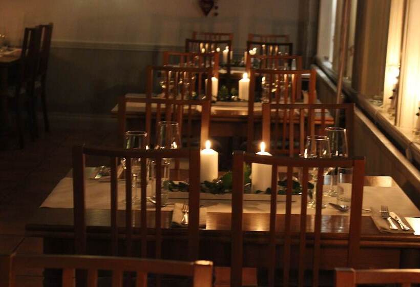 Отель Skivarps Gästgivaregård