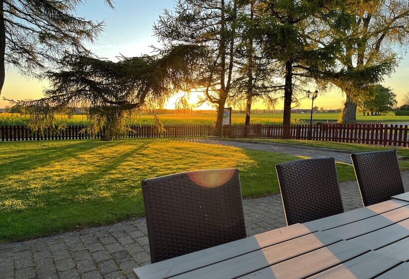 Отель Sydkustens At Lillehem