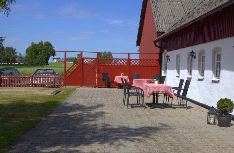 Отель Sydkustens At Lillehem