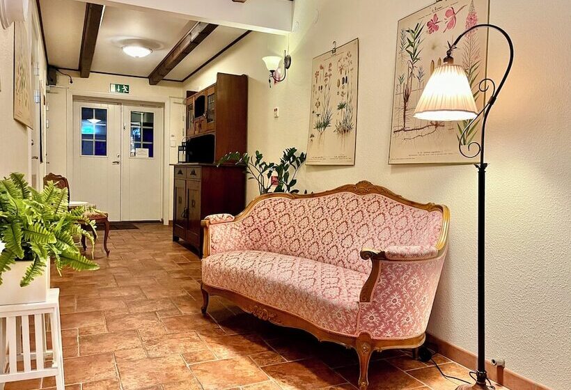 Отель Sydkustens At Lillehem