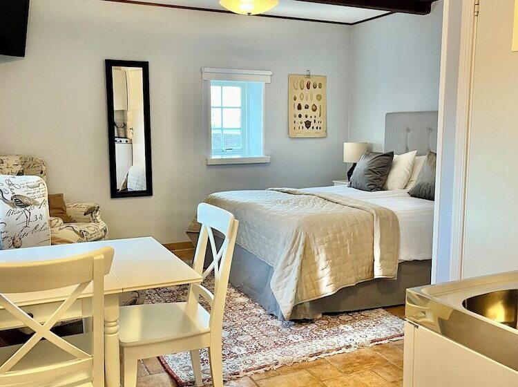 Отель Sydkustens At Lillehem