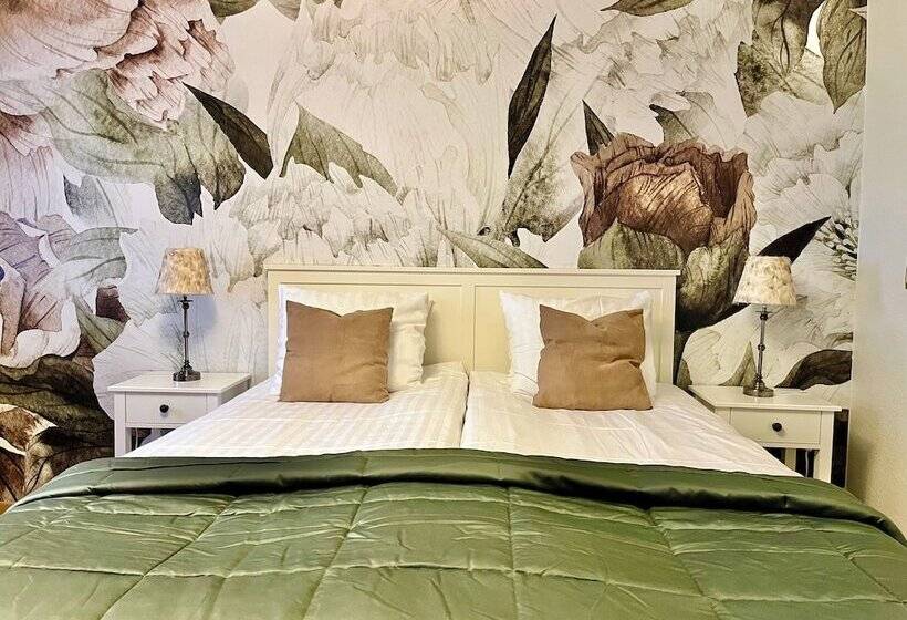 Отель Sydkustens At Lillehem