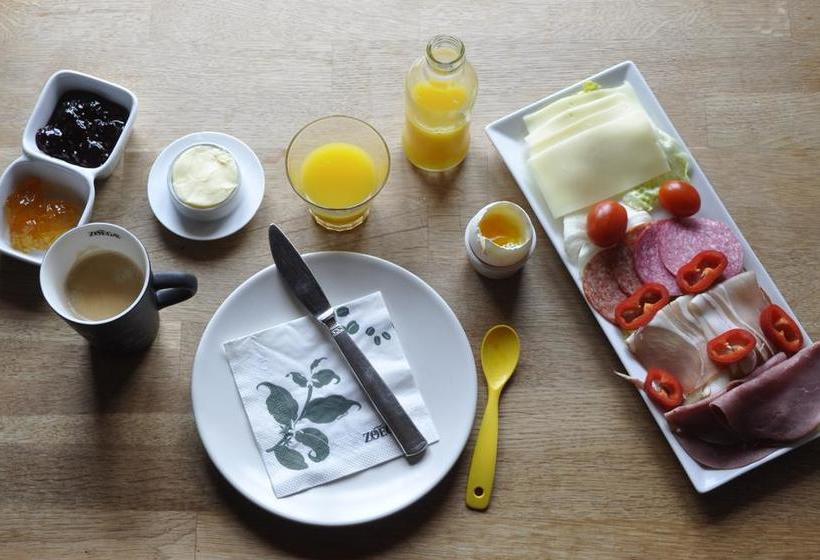 Hylteberga Gård Bed & Breakfast