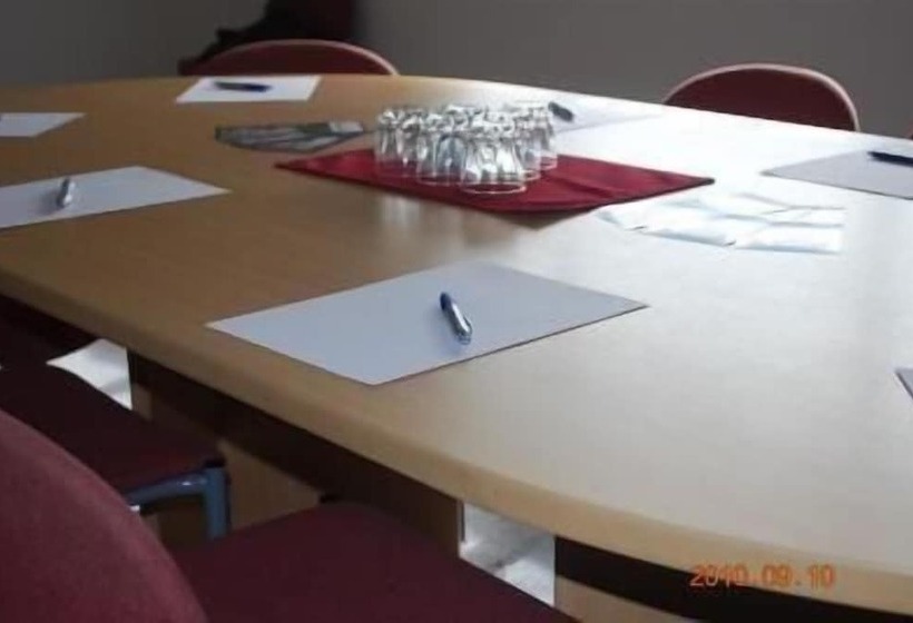 Kapiti Lindale Motel And Conference Centre