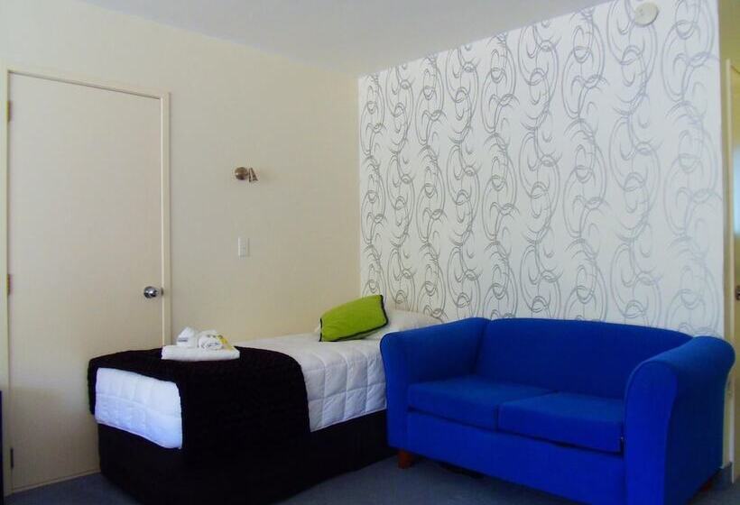 Kapiti Lindale Motel And Conference Centre