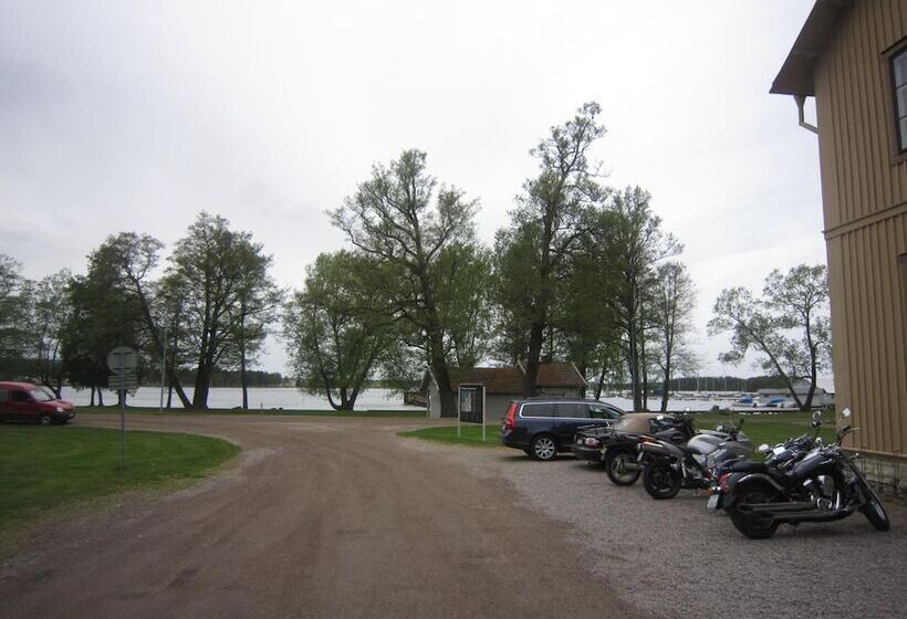 Bed and Breakfast Ediths Pensionat