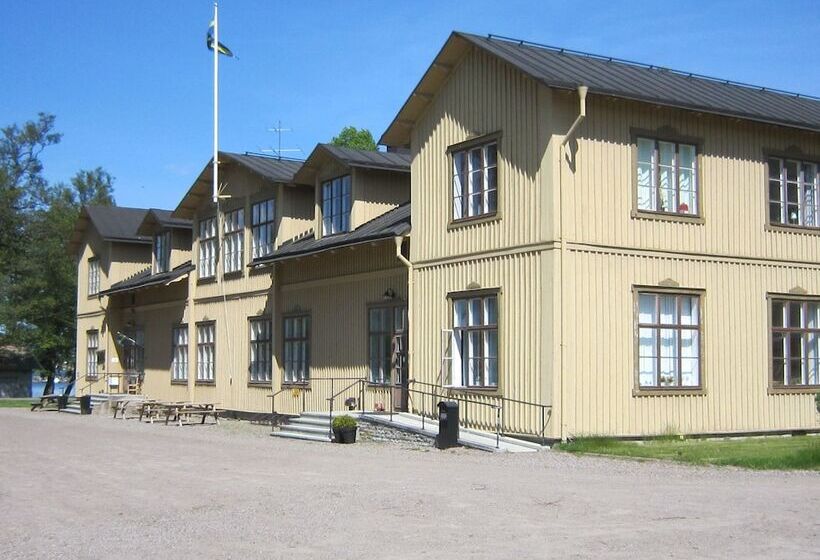 Bed and Breakfast Ediths Pensionat