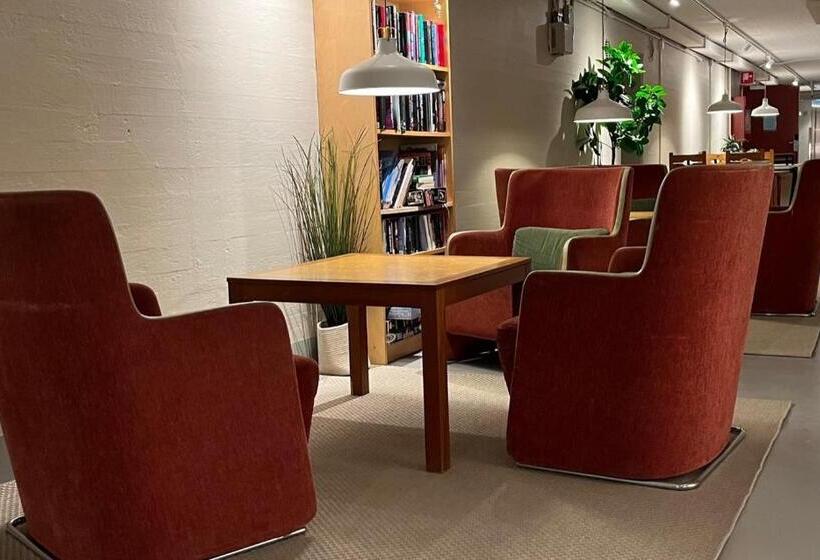 Kvibergs Vandrarhem   Hostel