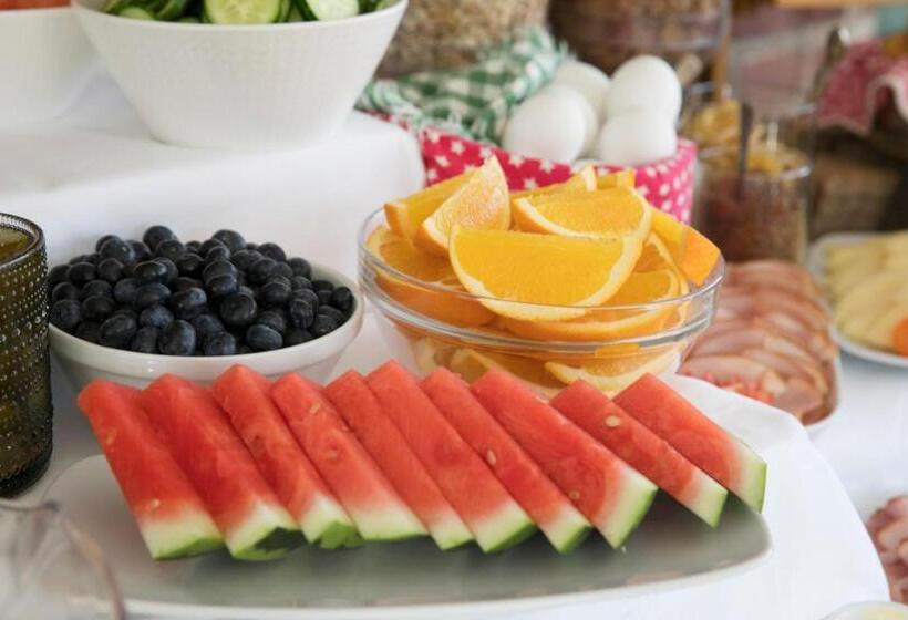 Kvibergs Vandrarhem   Hostel