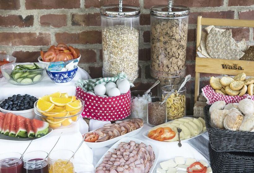 Kvibergs Vandrarhem   Hostel