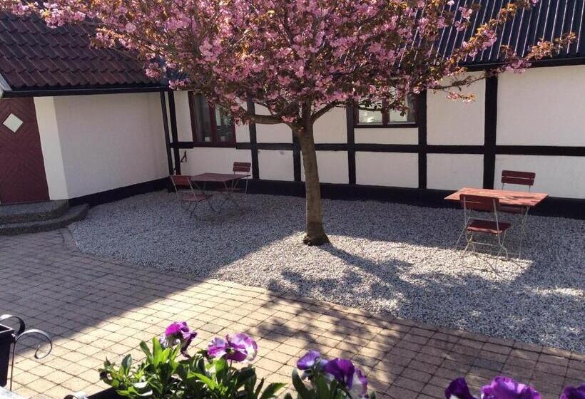 Landet Bed And Breakfast