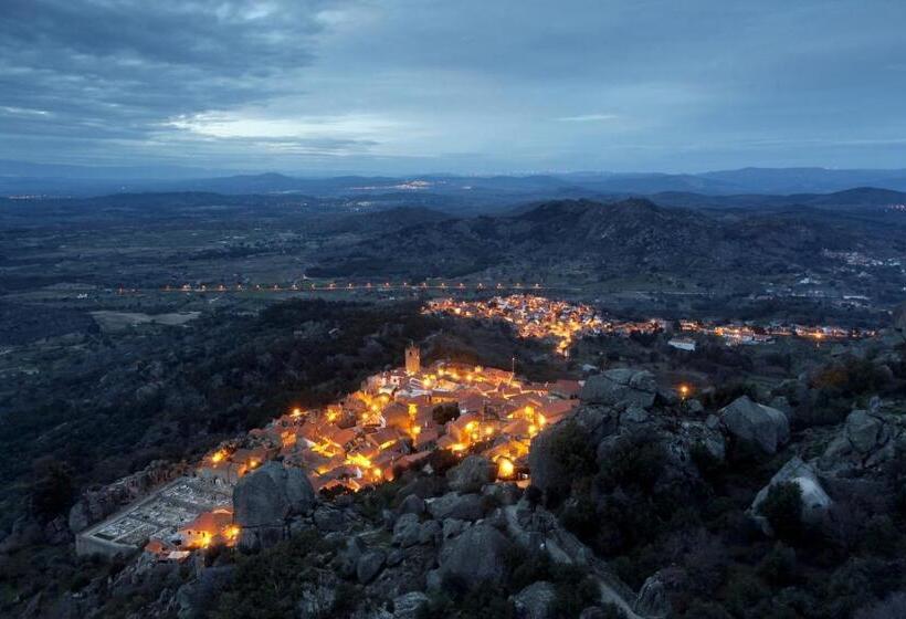 Monsanto Geohotel Escola