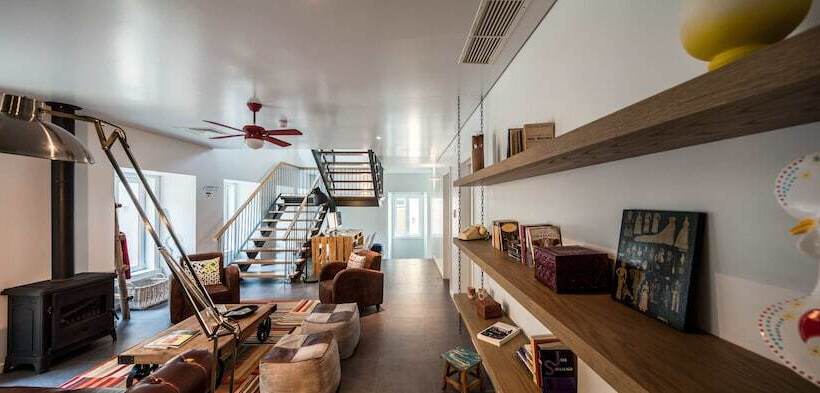 هاستل Moon Hill By Joivy