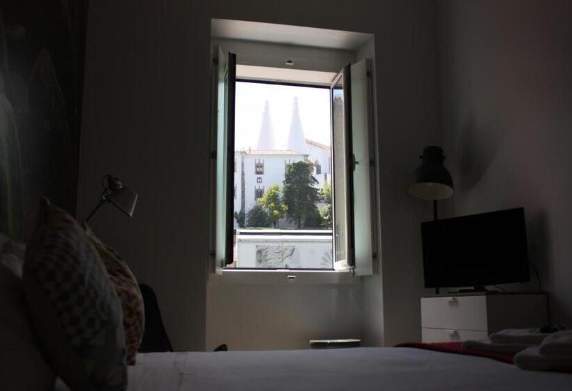 هاستل Moon Hill By Joivy