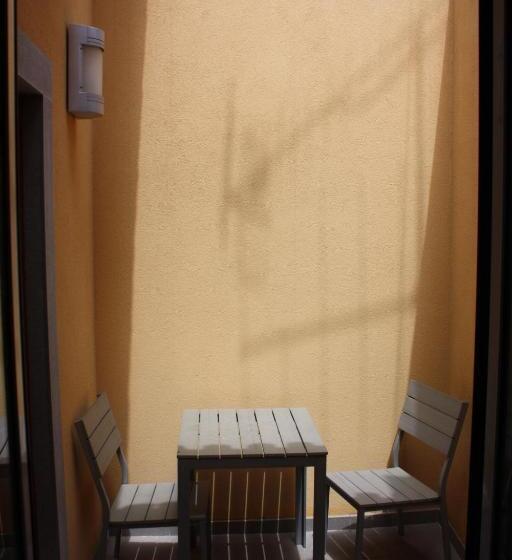 هاستل Moon Hill By Joivy