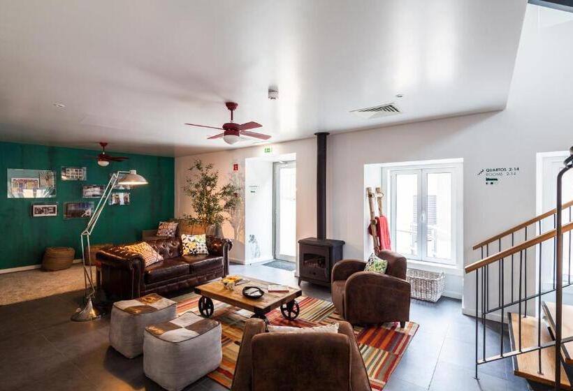 هاستل Moon Hill By Joivy