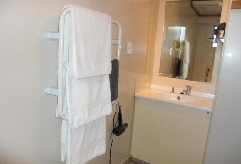 مُتل 299 On Devon West