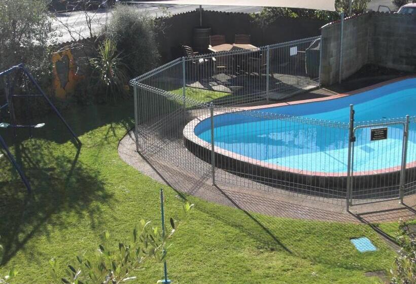 مُتل 299 On Devon West