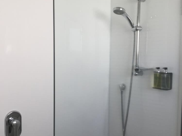 汽车旅馆  Captains Quarters Motor Inn