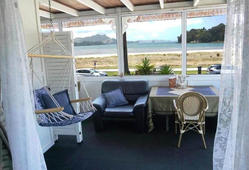 モーテル Nana Glads Beachfront Accommodation