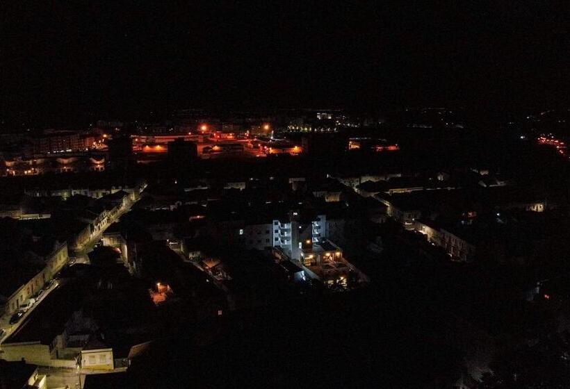 N1 Hostel Apartments And Suites