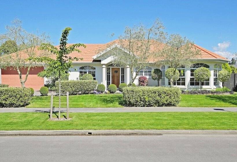 Olive House Bed And Breakfast