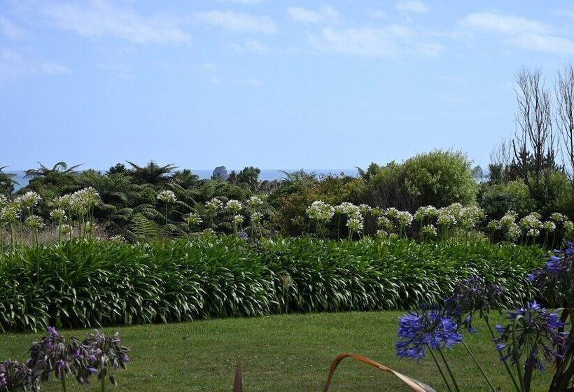 Omau Settlers Lodge Motel