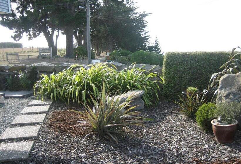 Pleasant View Bed & Breakfast