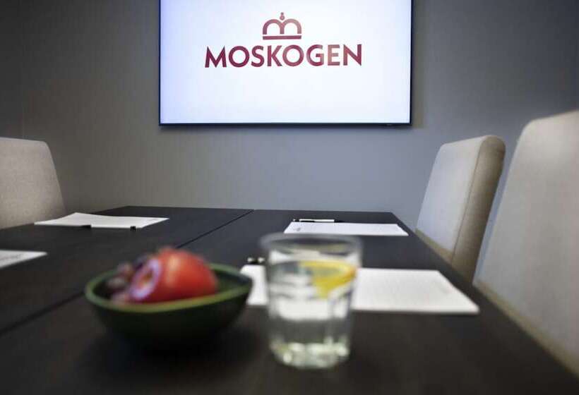 Курорт L Moskogen