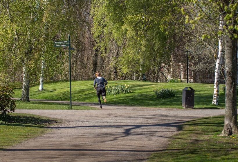 Ronneby Brunnspark Vandrarhem Och B&b