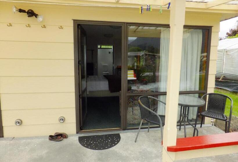 Ropatinis Bed & Breakfast