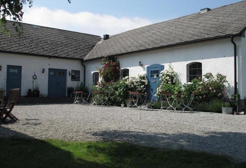 Rävåkra Bed & Breakfast