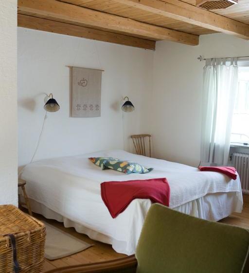 Rävåkra Bed & Breakfast