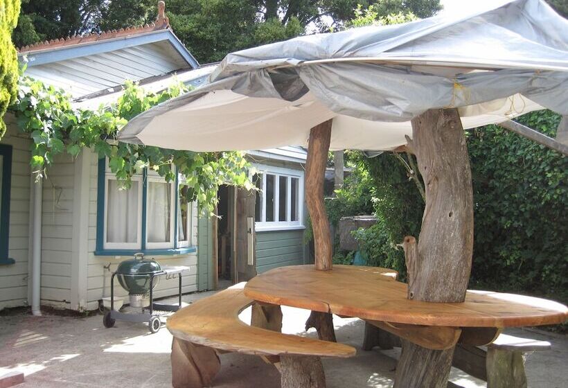 Shady Rest Bed & Breakfast