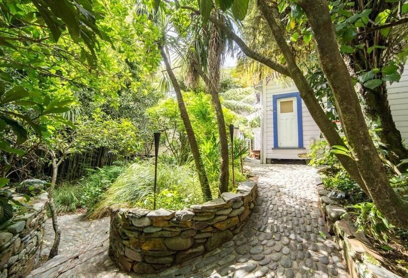 Shady Rest Bed & Breakfast