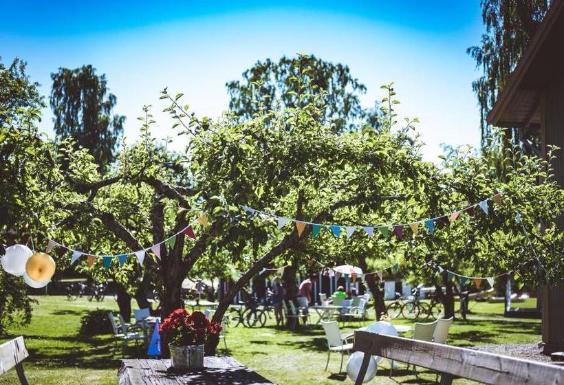 Stf Glasbruket Hostel & Apartments