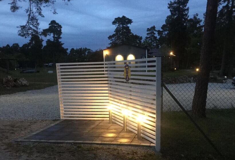 Stf Hostel Lärbro/grannen