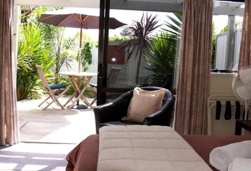 Tairua Shores Motel
