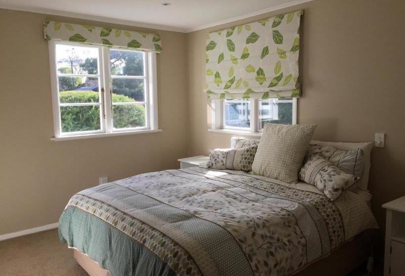 Te Moana Bed & Breakfast