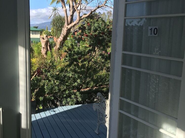 הוסטל Tripinn Motel & Share Accommodation